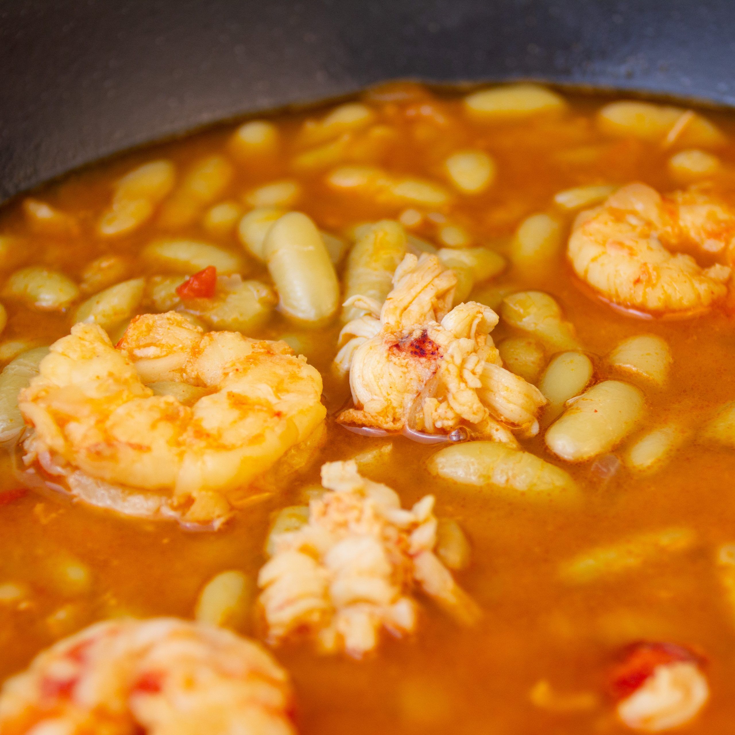 Detalle del producto de conservas caseras y gourmet Lorixe de la gama de verdinas con bogavante